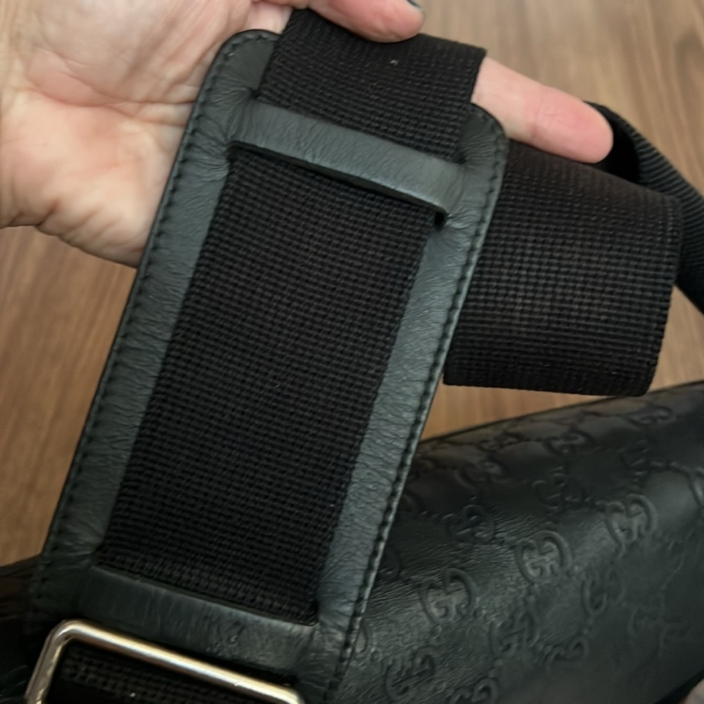 A 436- 💯 % authentic Gucci crossbody bag - Picture 14 of 16
